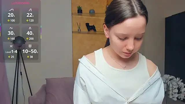 Freechat EdinaCordner on StripChat