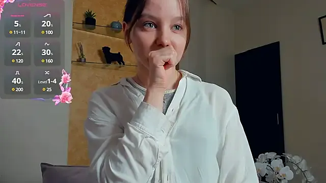 Freechat EdinaCordner on StripChat