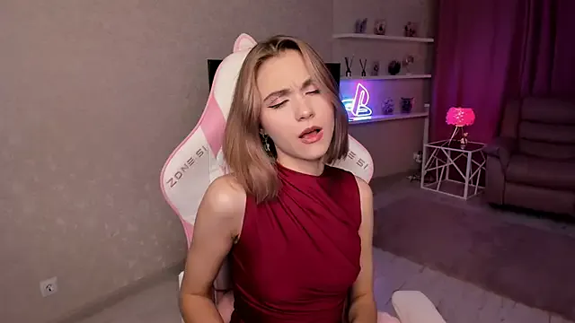 EllaCurtis
