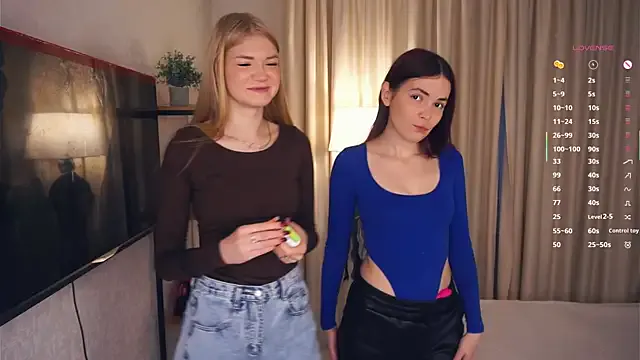 EllenReeves on StripChat 