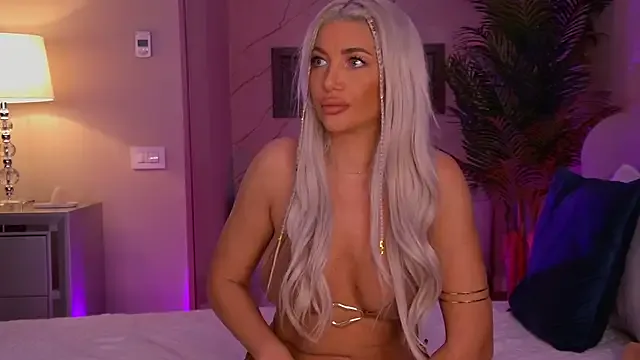 Freechat ElsaSinn on StripChat