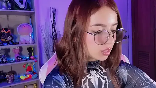 EmilyMiller_ — RIDE BIG DILDO ON THE FLOOR UWU