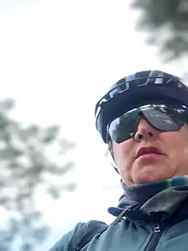 emma_tour on StripChat