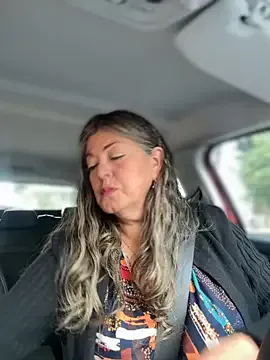 emma_tour on StripChat