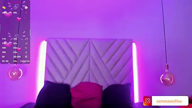 EmmaSwift_ on StripChat 