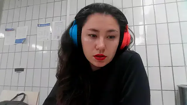 StripChat Emparia is Private Emparia — Private on StripChat