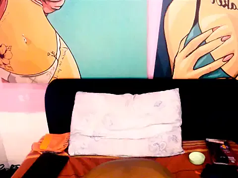 Freechat EroticDesiresxxx on StripChat