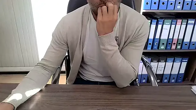 StripChat Evasionee is Freechat Evasionee — PETTO E CULO FLASH