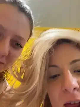 Eveline_Beauty_Kitty — Licking boobies, french kissing