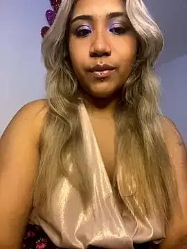 Offline exodiakinky2 on StripChat