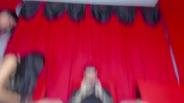 Freechat extreme_hot_crazy on StripChat