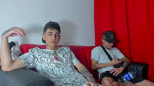 Freechat extreme_hot_crazy on StripChat