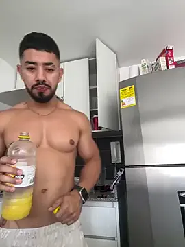 Ezzio_Scolaro on StripChat