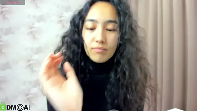 Freechat FlirtyAura on StripChat