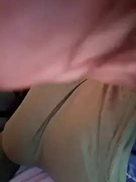 Offline floresblancas on StripChat