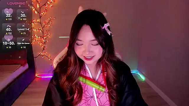 Fluffy_Rose — spanks in doggy