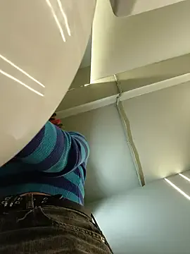 Freechat Frost_foxy on StripChat