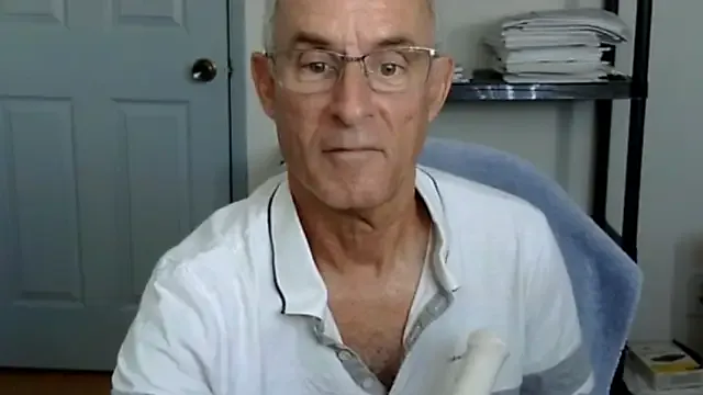 funone1999 — Shorts off - vib thru underwear - 5 min