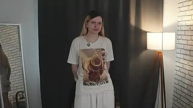 GinetteHronick — Air kiss