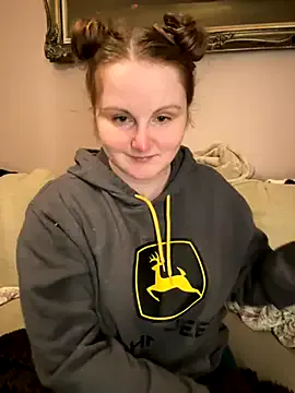 StripChat GingerSnap33 is Freechat GingerSnap33 — Use new 'leprechaun' dildo