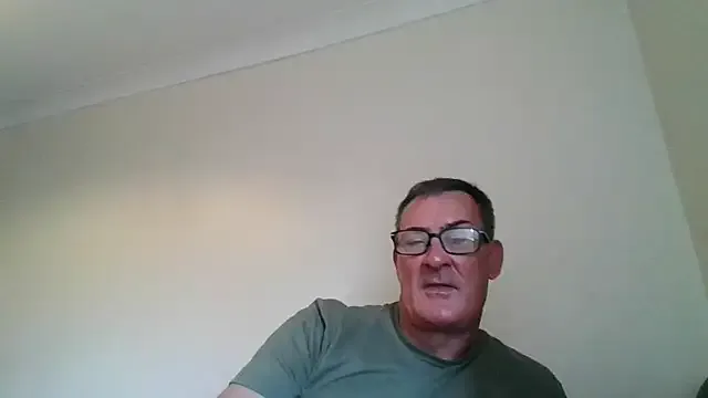 Freechat goldenman59 on StripChat