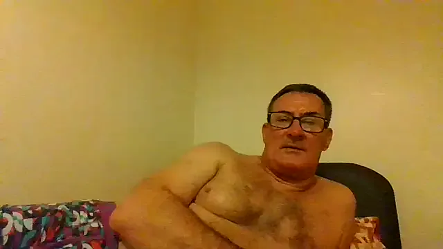 Freechat goldenman59 on StripChat