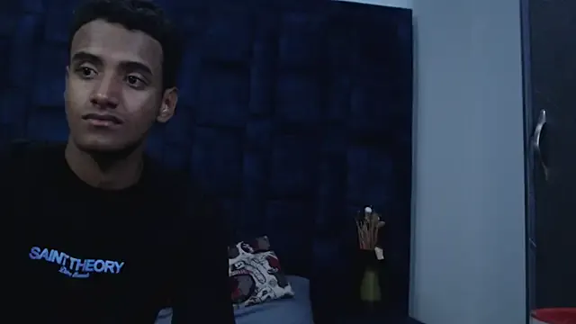 Freechat GroupNoLimits on StripChat