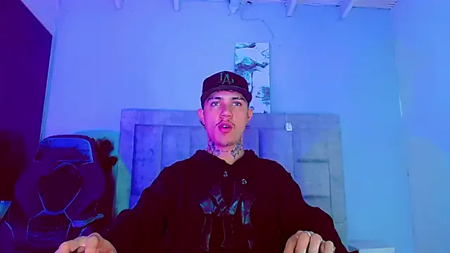 HannibalLester on StripChat 