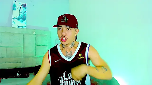 HannibalLester on StripChat 