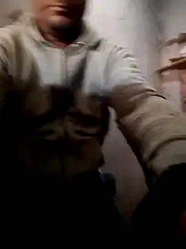 Freechat hecwil8 on StripChat