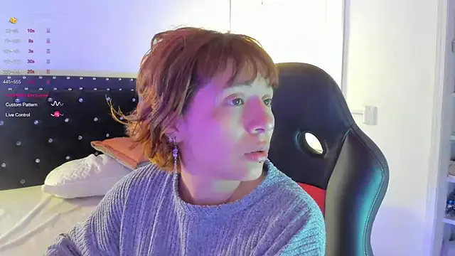 Freechat hey_noraly on StripChat