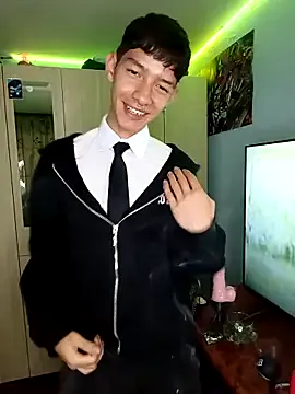 StripChat heyy_noah11 is Freechat heyy_noah11 — Get me see You naked cute Noah