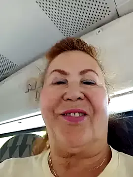 Group Hottie-Mom on StripChat