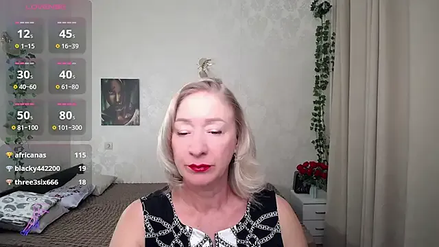 Freechat hunters_woman on StripChat