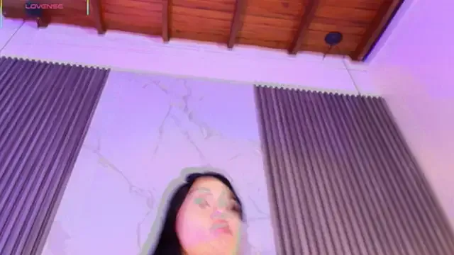 Iamvictoria06 — suck my boobs close cam