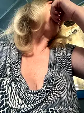 Irina2909@xh on StripChat 