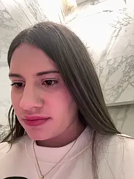 Isabella21_ — RIDE DILDO TOTAL DESNUDE IN TOILET 