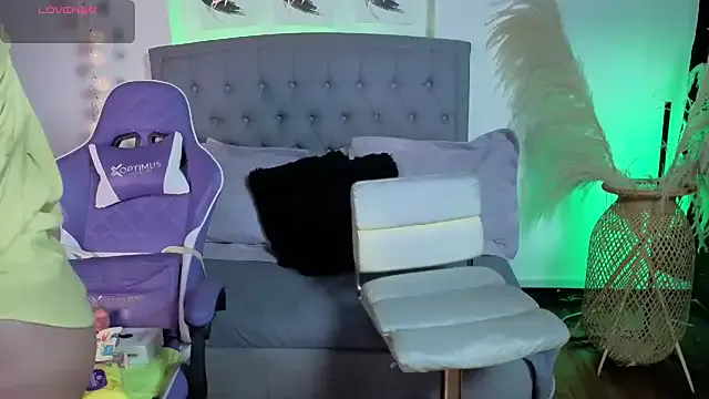 Freechat Isabella_lt on StripChat