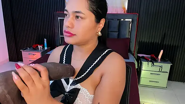 StripChat Issafoxx is Freechat Issafoxx — BIG Saliva NOW OCEAN