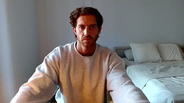 Offline Italoalpha on StripChat