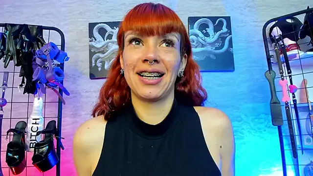 Freechat IvanaFetish on StripChat