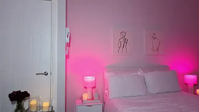 Freechat jeans-and-peach on StripChat