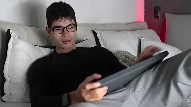 StripChat joesteel is Freechat joesteel — hush inside