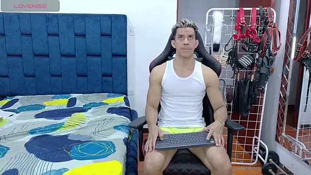 Freechat JoseRumbero26 on StripChat