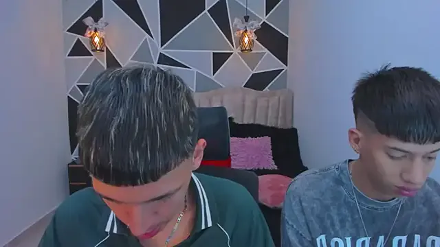 Freechat Juan_Nd_Steven on StripChat