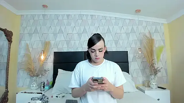 Freechat JustinePerry on StripChat