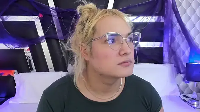 Freechat katya_kozlov on StripChat