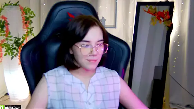 Kelly_foox — SLAP CHEST