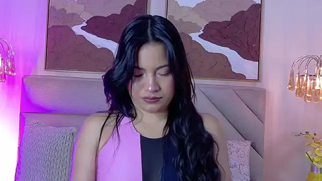 Group kendalFox_ on StripChat