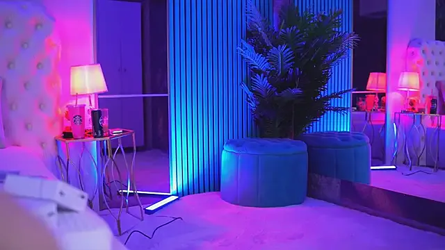 Freechat KendraMoon on StripChat